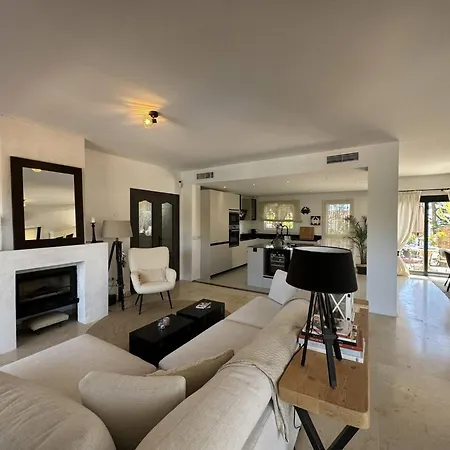 3308 Oasis شقة